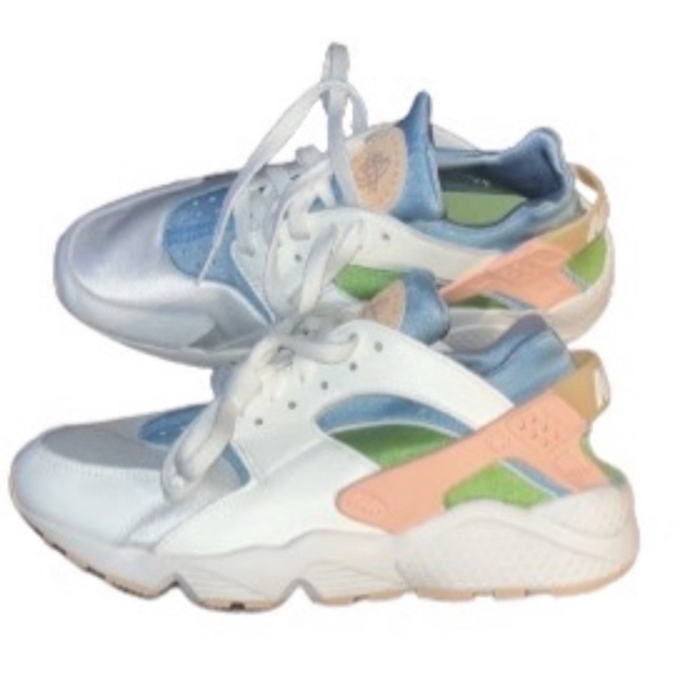 Brand new Nike Huaraches